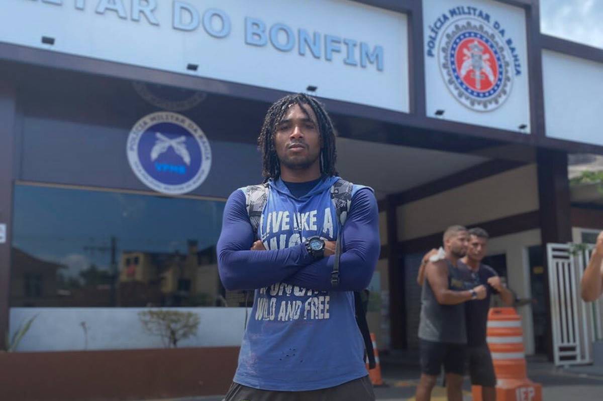 Ex-vendedor de água realiza sonho e se torna policial militar na Bahia