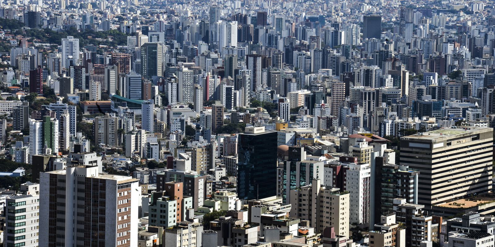 Governo realiza feirão para venda de 139 imóveis em Minas Gerais