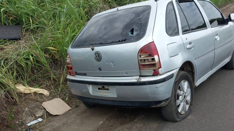 Conceição do Almeida: polícia apreende carro utilizado em assalto na BR-101