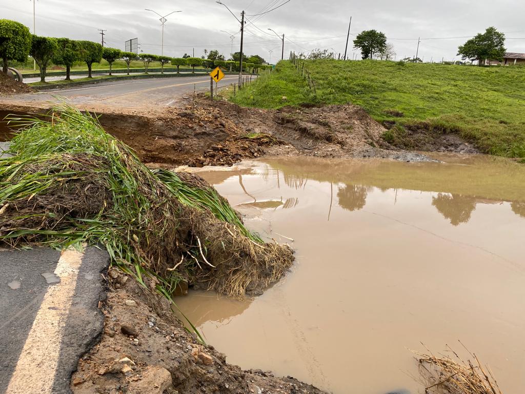 Conceição do Almeida: Fortes chuvas interditam a cidade mais uma vez