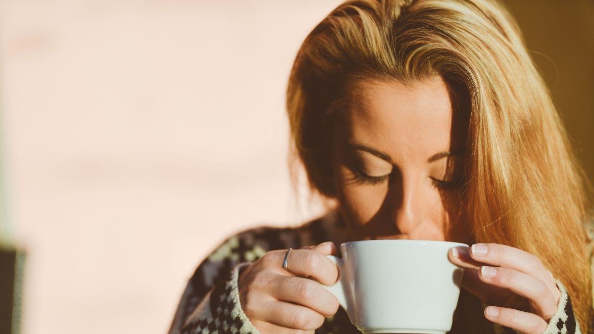 7 benefícios do chá de erva-doce que você precisa conhecer
