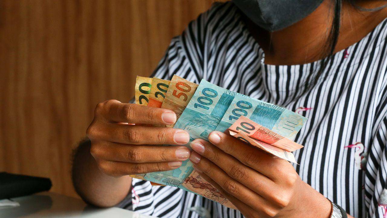 Saiu o calendário de pagamento do Auxílio de R$ 400 de dezembro