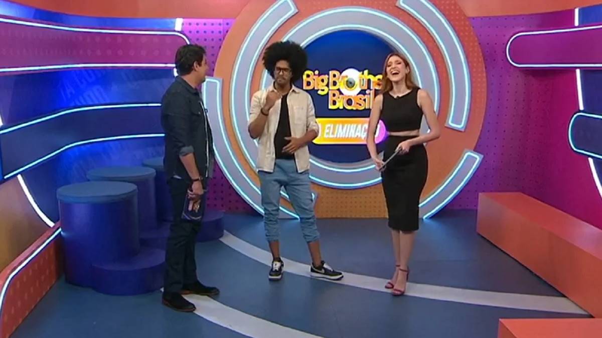 BBB 22: Luciano Estevan testa positivo para Covid e está fora de programa ao vivo