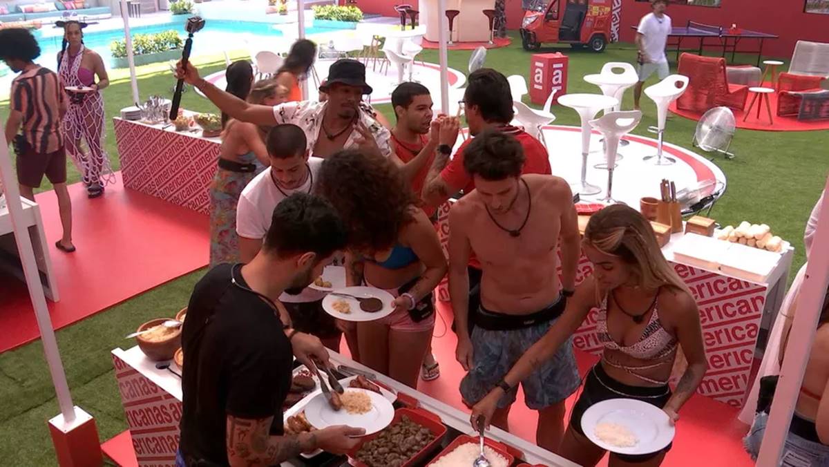 BBB 22 tem tarde de churrasco antes da primeira eliminação