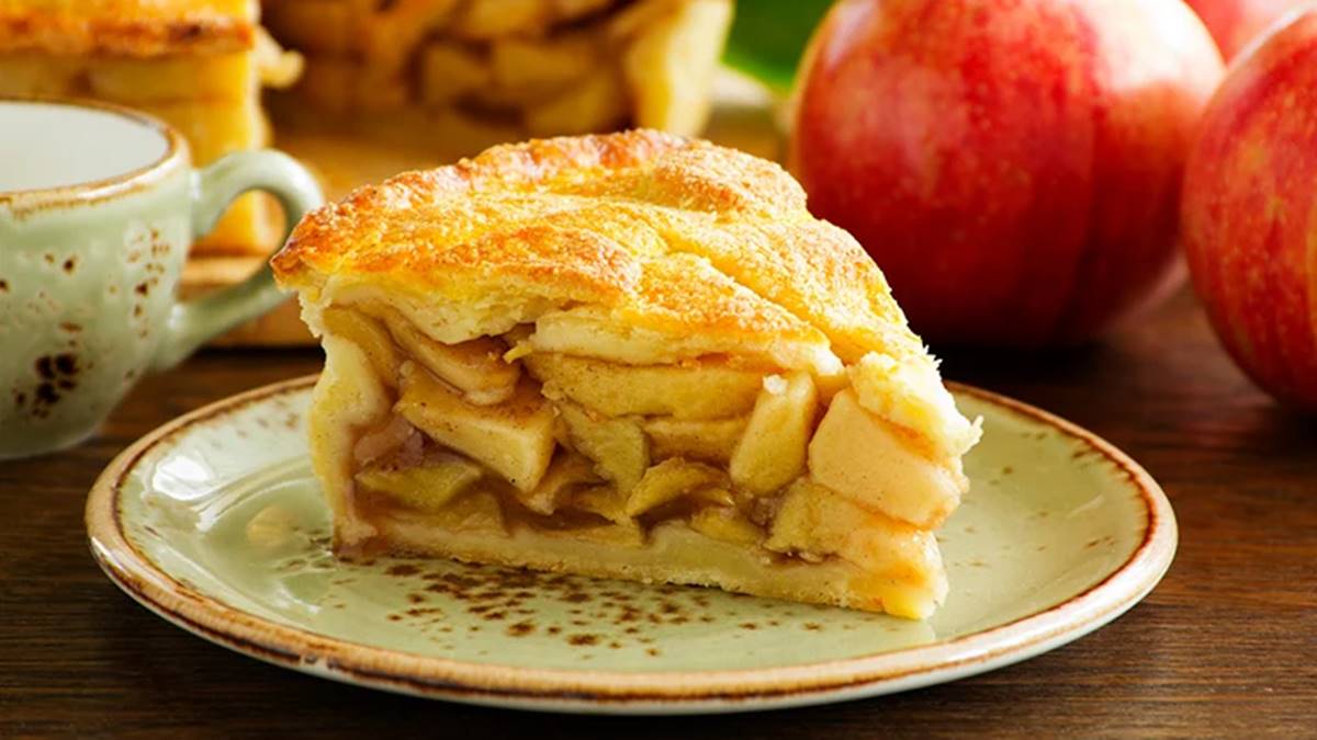 Aprenda a fazer torta de maçã gastando pouco