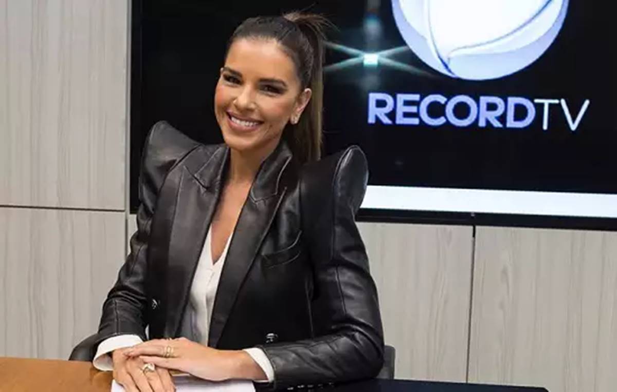 Mariana Rios oficializa contrato com a Record TV: 'Vamos com tudo nessa Ilha'