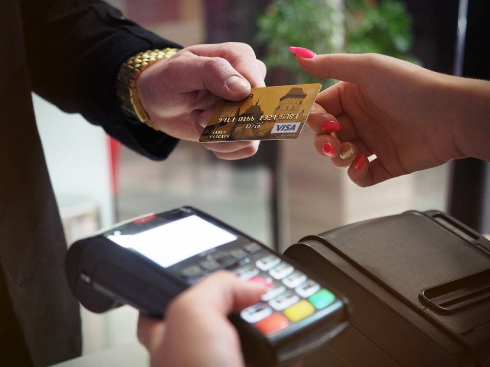 Pagamento mínimo do cartão de crédito: por que isso é um problema?