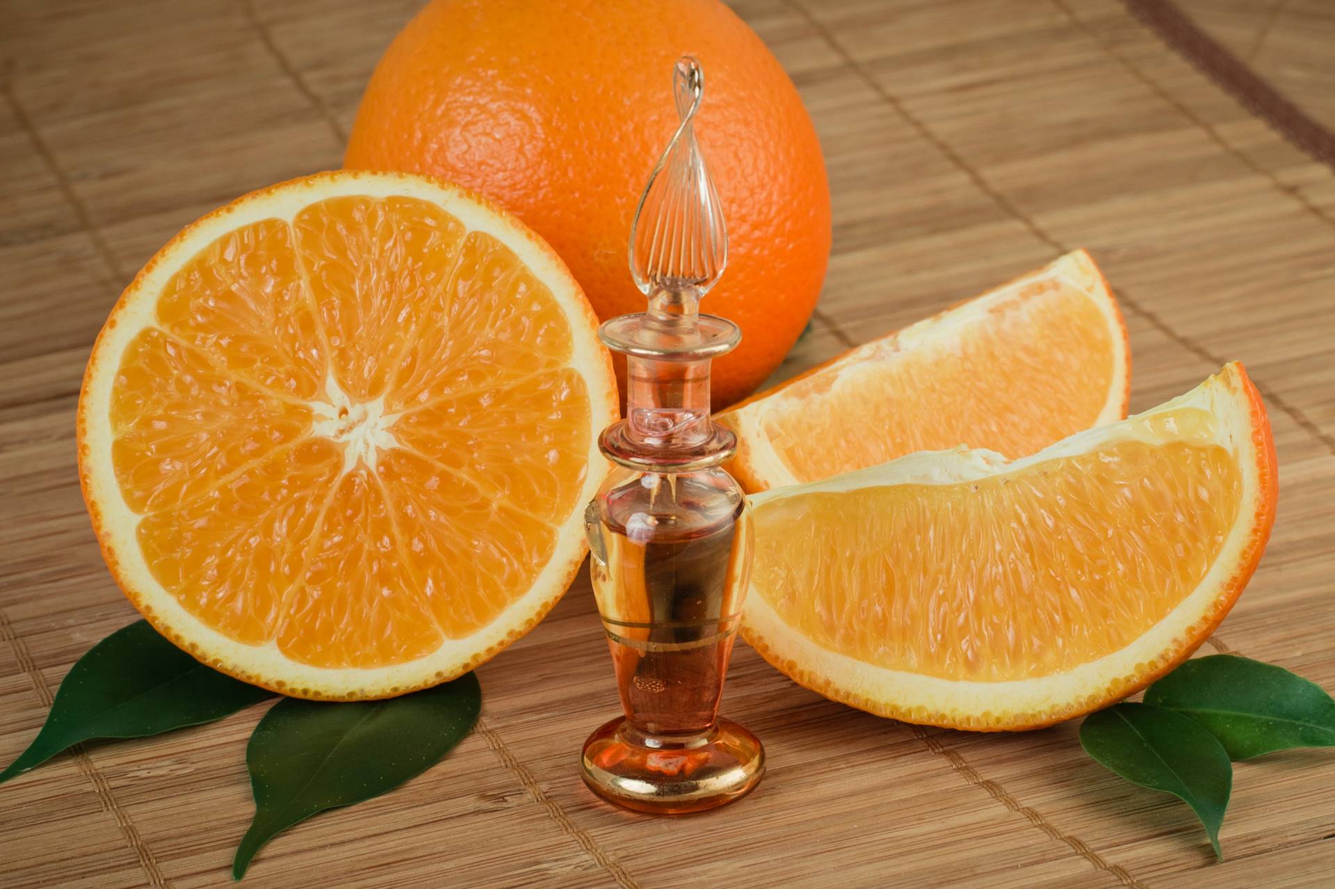 Veja para que serve óleo essencial de laranja doce