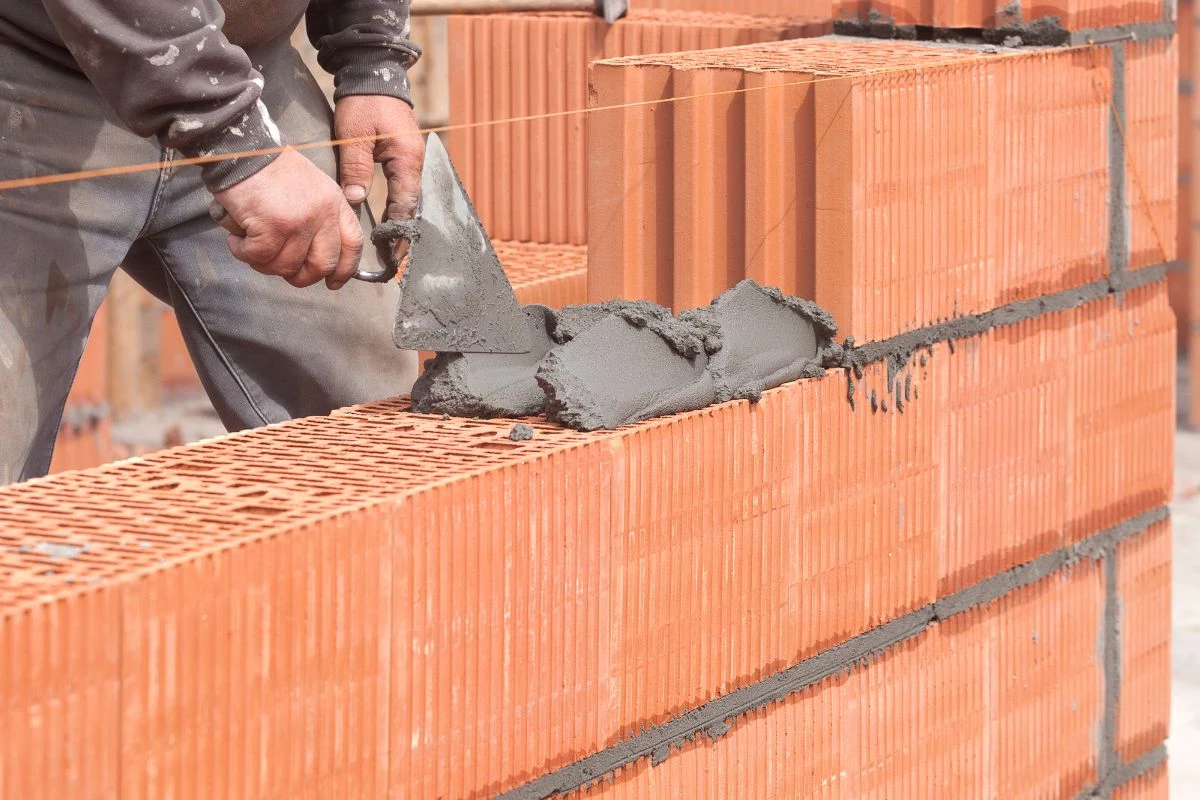 Sonhar com Casa em Construção: Veja o Que Esse Sinal Pode Revelar Sobre Sua Vida