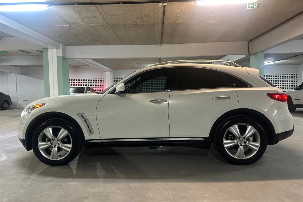 5 carros de luxo com preço de carro popular para você pagar de milionário