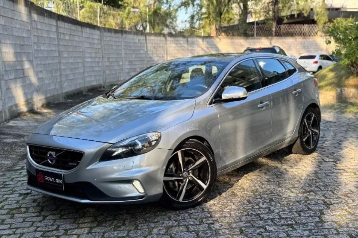 7 carros que valem ouro e custam menos de R$ 75 mil no mercado de usados 