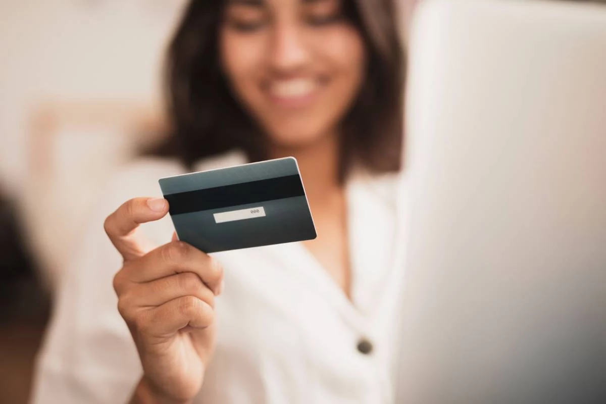 Cartão de crédito aprenda a usar sem fazer dívidas impagáveis