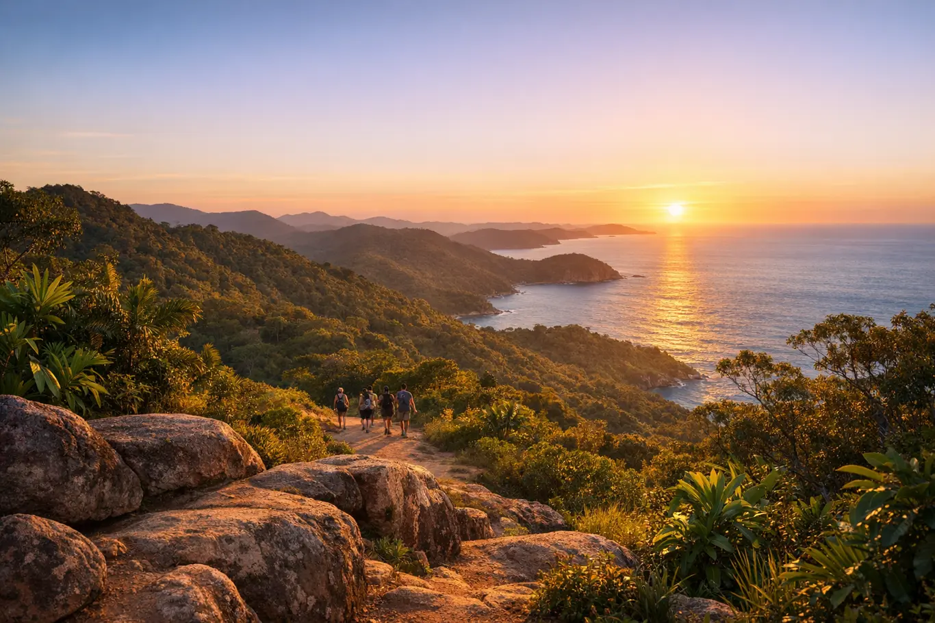 Visão de Tirar o Fôlego: Lugares Impressionantes Que Encantam Visitantes em Solo Baiano Vista panorâmica de mirante natural na Bahia ao pôr do sol com vegetação tropical e morros ondulados