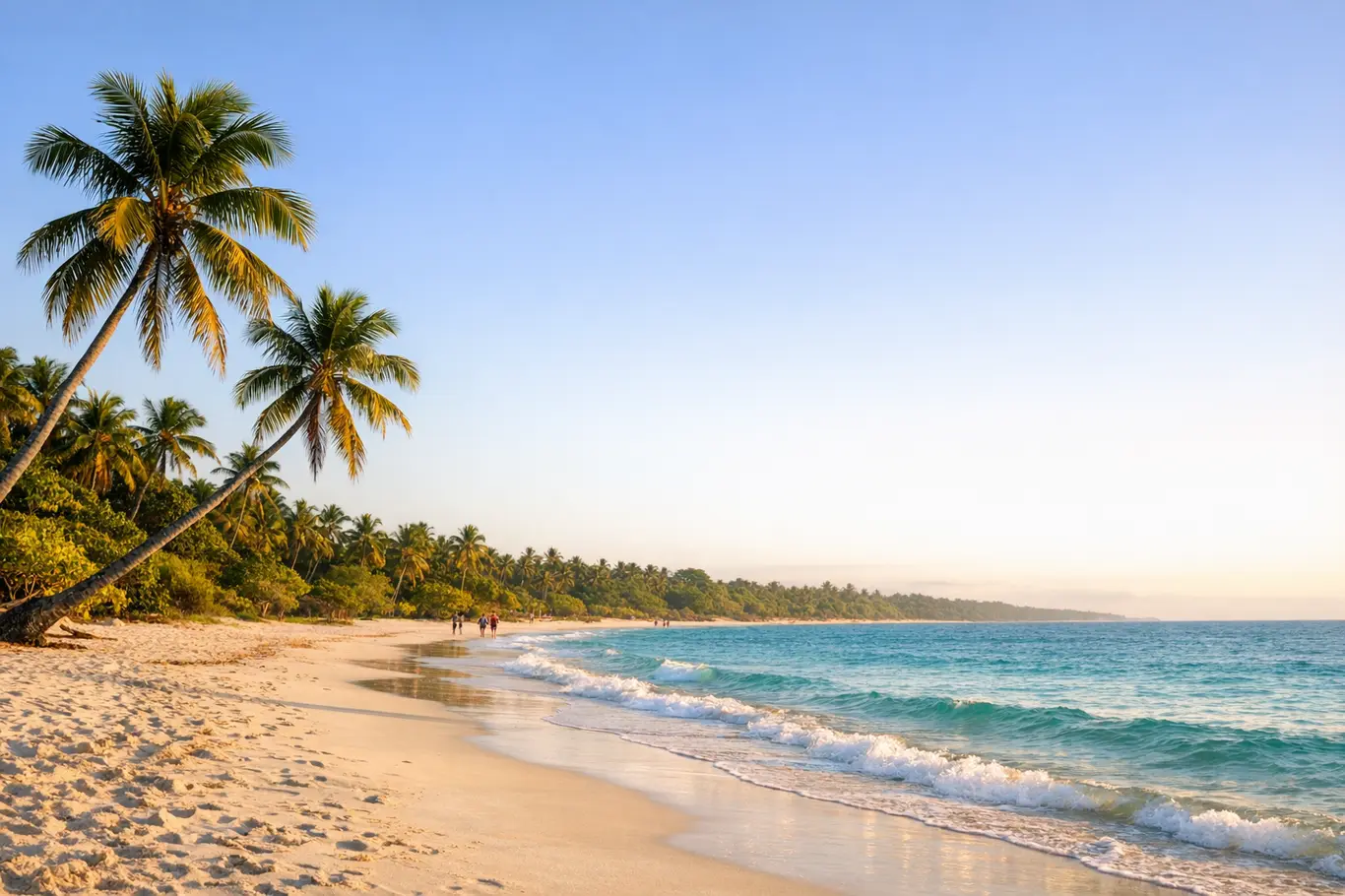 Paisagens Naturais da Bahia Que Surpreendem: Praias, Cachoeiras e Mirantes Praia paradisíaca da Bahia ao entardecer com areia branca, coqueiros inclinados e mar azul-turquesa